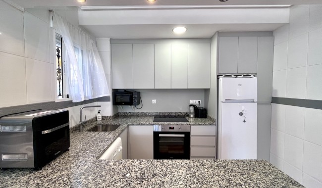 Begagnad - Radhus - Orihuela Costa - La Zenia