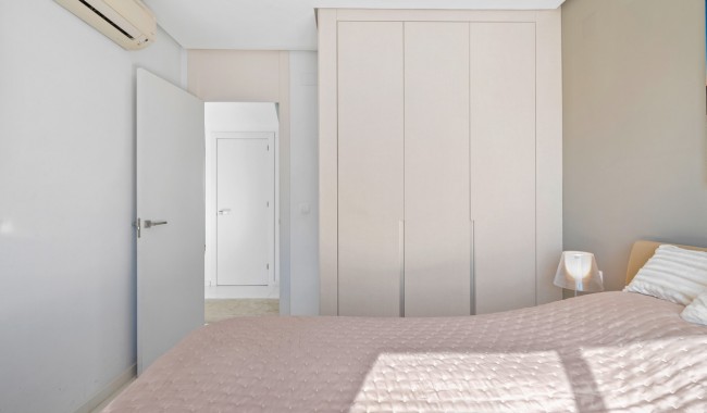 Resale - Townhouse - Torrevieja