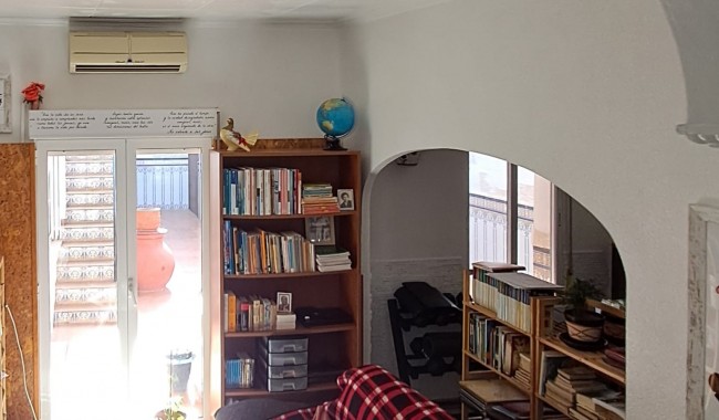 Sprzedaż - Kamienica - Jacarilla