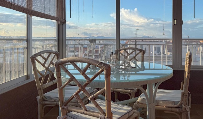 Segunda mano - Apartamento - Torrevieja - Acequion