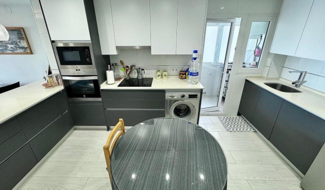 Brukt - Leilighet - Torrevieja - Playa del cura