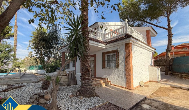 Sprzedaż - Willa - Orihuela - Desamparados-Hurchillo-Torremendo