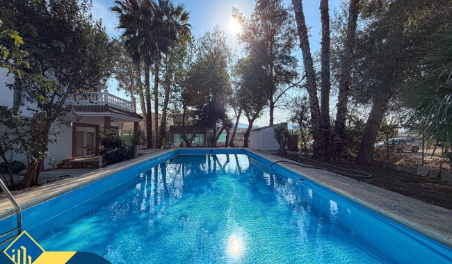 Sprzedaż - Willa - Orihuela - Desamparados-Hurchillo-Torremendo