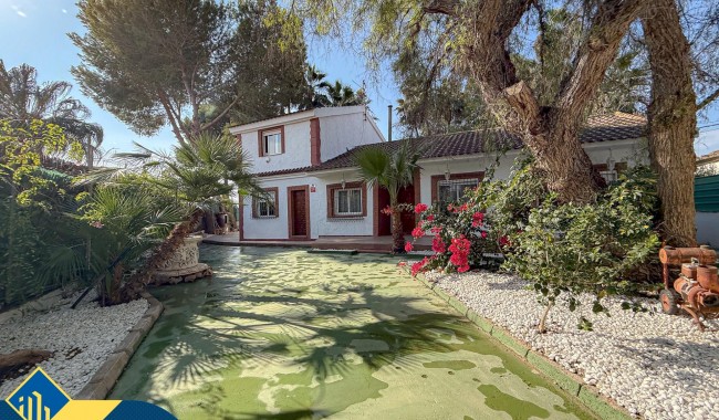 Sprzedaż - Willa - Orihuela - Desamparados-Hurchillo-Torremendo