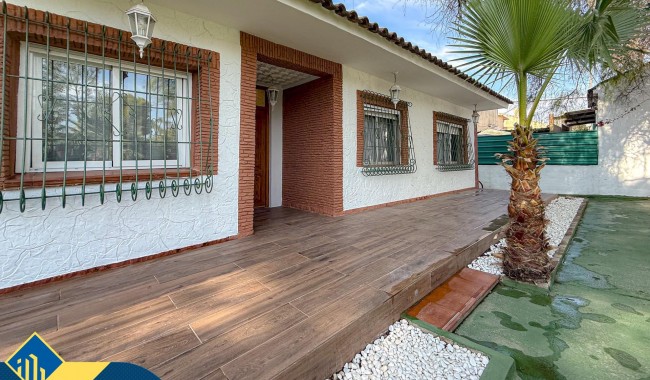 Sprzedaż - Willa - Orihuela - Desamparados-Hurchillo-Torremendo