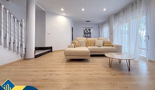 Sprzedaż - Willa - Orihuela - Desamparados-Hurchillo-Torremendo