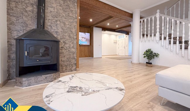 Sprzedaż - Willa - Orihuela - Desamparados-Hurchillo-Torremendo