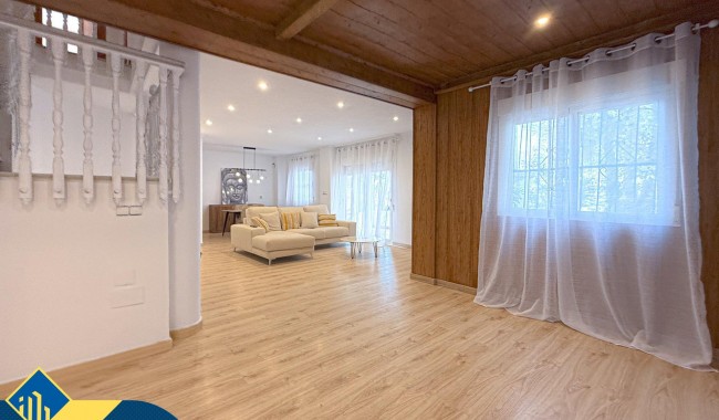 Sprzedaż - Willa - Orihuela - Desamparados-Hurchillo-Torremendo