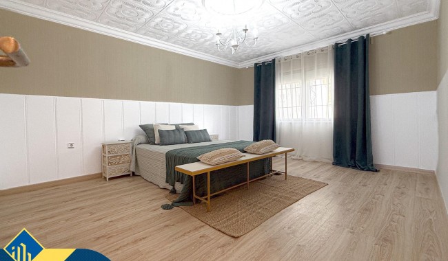 Sprzedaż - Willa - Orihuela - Desamparados-Hurchillo-Torremendo