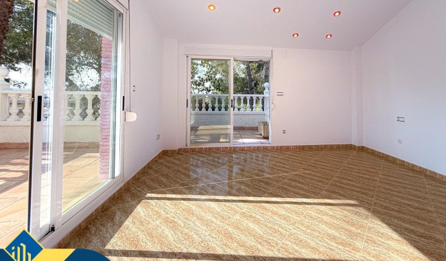 Sprzedaż - Willa - Orihuela - Desamparados-Hurchillo-Torremendo