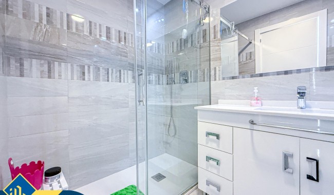 Begagnad - Lägenhet - Torrevieja - Punta Prima