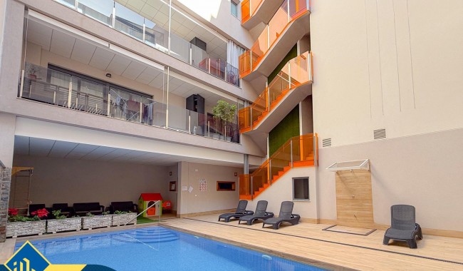 Begagnad - Lägenhet - Torrevieja - Paseo maritimo