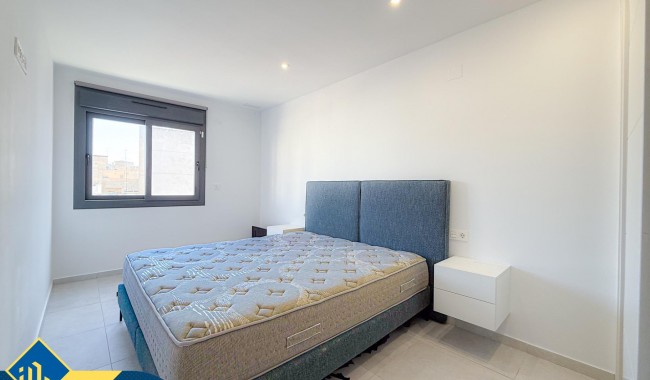 Begagnad - Lägenhet - Torrevieja - Paseo maritimo