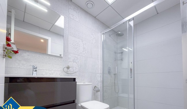 Begagnad - Lägenhet - Torrevieja - Paseo maritimo