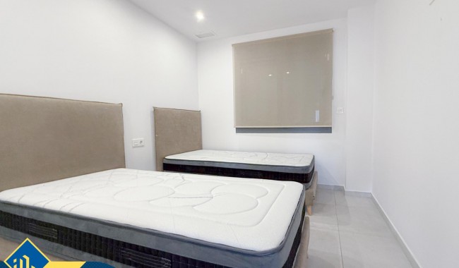 Begagnad - Lägenhet - Torrevieja - Paseo maritimo