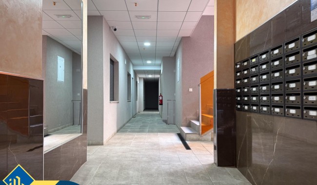 Begagnad - Lägenhet - Torrevieja - Paseo maritimo