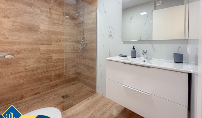 Begagnad - Lägenhet - Torrevieja - Playa del cura