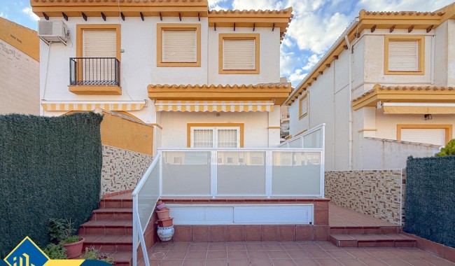 Begagnad - Radhus - Torrevieja - Cabo cervera