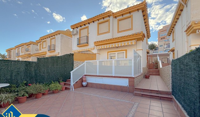 Begagnad - Radhus - Torrevieja - Cabo cervera