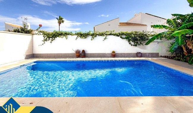 Begagnad - Villa - Orihuela - Los Almendros-La Florida