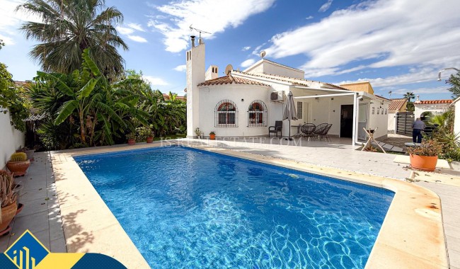 Begagnad - Villa - Orihuela - Los Almendros-La Florida