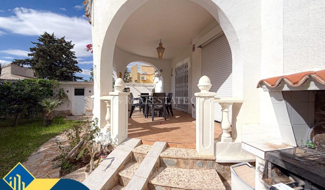 Begagnad - Villa - Orihuela - Los Almendros-La Florida