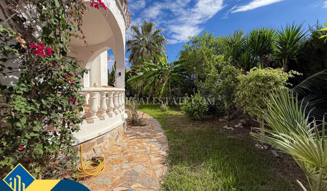 Begagnad - Villa - Orihuela - Los Almendros-La Florida