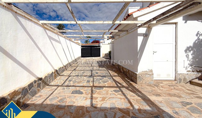 Begagnad - Villa - Orihuela - Los Almendros-La Florida