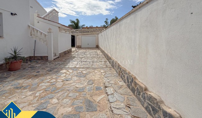 Begagnad - Villa - Orihuela - Los Almendros-La Florida