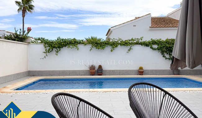 Begagnad - Villa - Orihuela - Los Almendros-La Florida