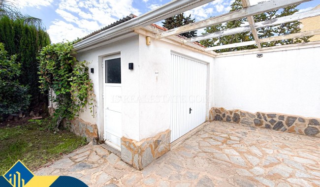 Begagnad - Villa - Orihuela - Los Almendros-La Florida