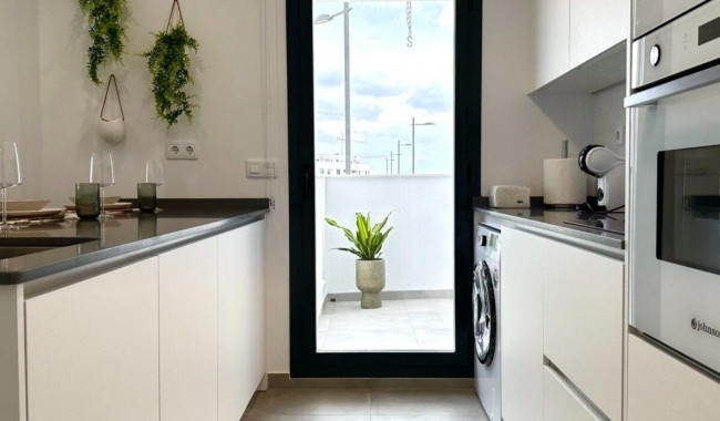 Resale - Apartment - Los Alcázares - Dolores de Pacheco-Santa Rosalía