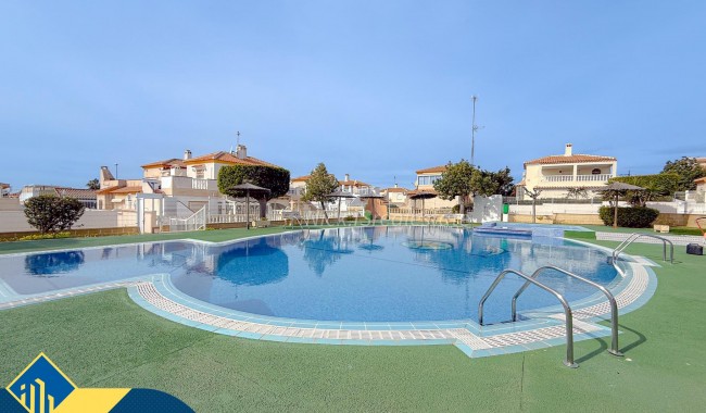 Segunda mano - Adosado - Torrevieja - Torre del moro