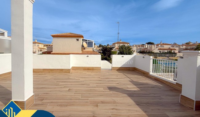 Segunda mano - Adosado - Torrevieja - Torre del moro