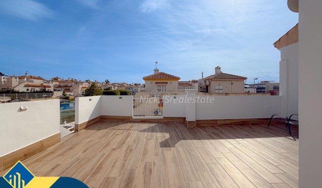 Segunda mano - Adosado - Torrevieja - Torre del moro