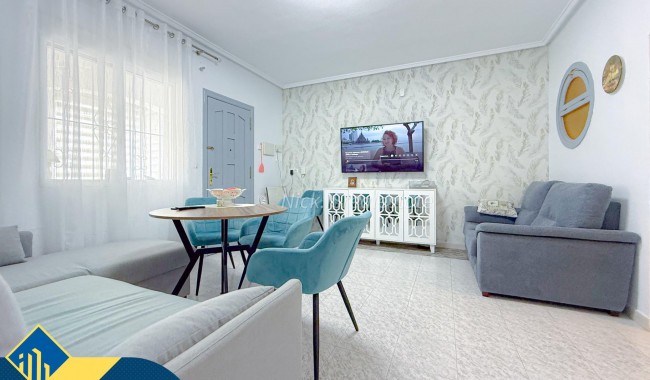 Segunda mano - Adosado - Torrevieja - Torre del moro