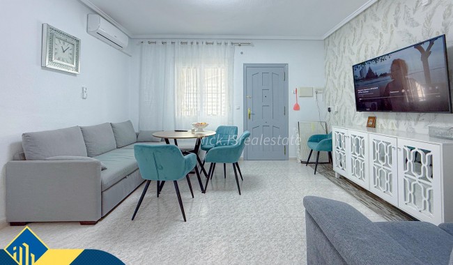 Segunda mano - Adosado - Torrevieja - Torre del moro