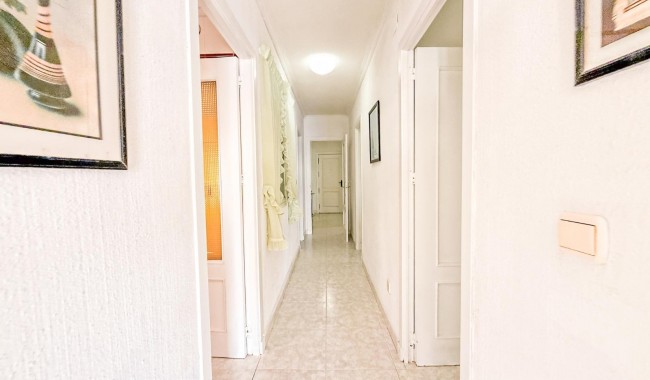 Segunda mano - Apartamento - Torrevieja - Playa de los locos