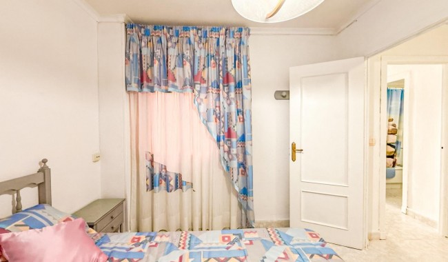 Segunda mano - Apartamento - Torrevieja - Playa de los locos