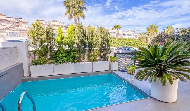 Segunda mano - Villa - Orihuela - PAU 26