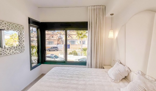 Segunda mano - Villa - Orihuela - PAU 26