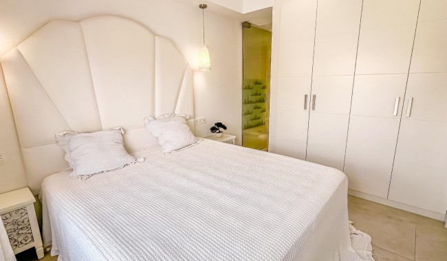 Segunda mano - Villa - Orihuela - PAU 26