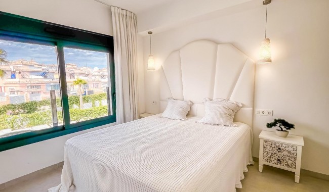 Segunda mano - Villa - Orihuela - PAU 26