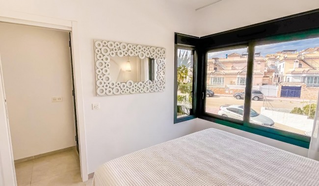 Segunda mano - Villa - Orihuela - PAU 26