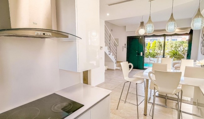 Segunda mano - Villa - Orihuela - PAU 26