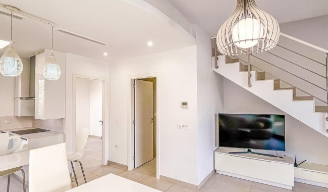 Segunda mano - Villa - Orihuela - PAU 26