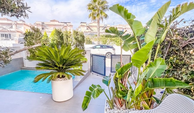 Segunda mano - Villa - Orihuela - PAU 26