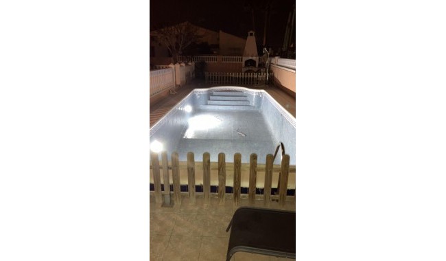 Begagnad - Villa - Torrevieja - Los Frutales