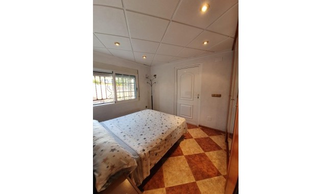 Begagnad - Villa - Torrevieja - Los Frutales