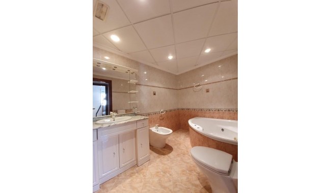 Begagnad - Villa - Torrevieja - Los Frutales